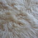 Tapis à longs poils et en pure laine - 105x70cm