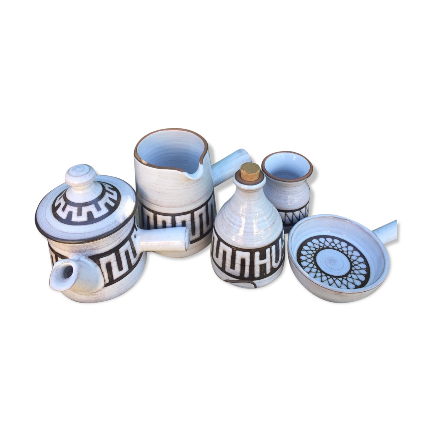 Set of 5 kitchen pottery