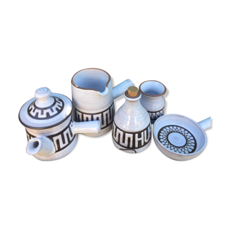 Set of 5 kitchen pottery