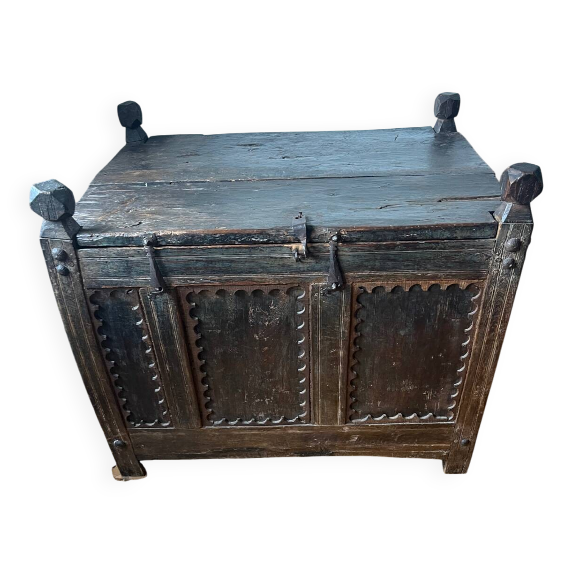 Coffre ancien iranien en bois massif - fabriqué à la main