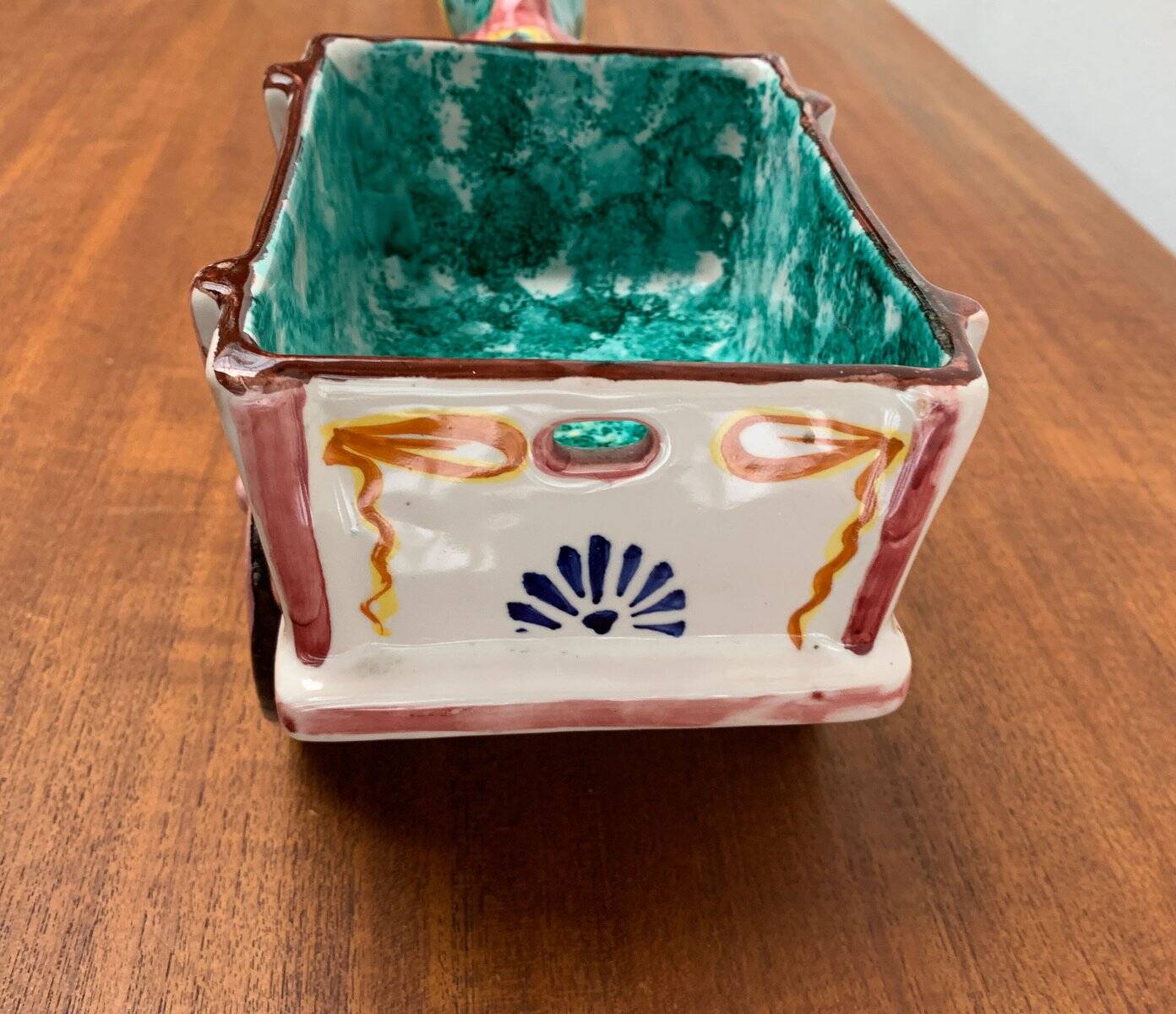 Vintage Italian hand-painted sculpture of a donkey with a cart in the shape of a bowl from Deruta, Italy.