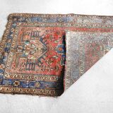 Tapis persan ancien tissé à la main Heriz, années 1920 - 140x97cm