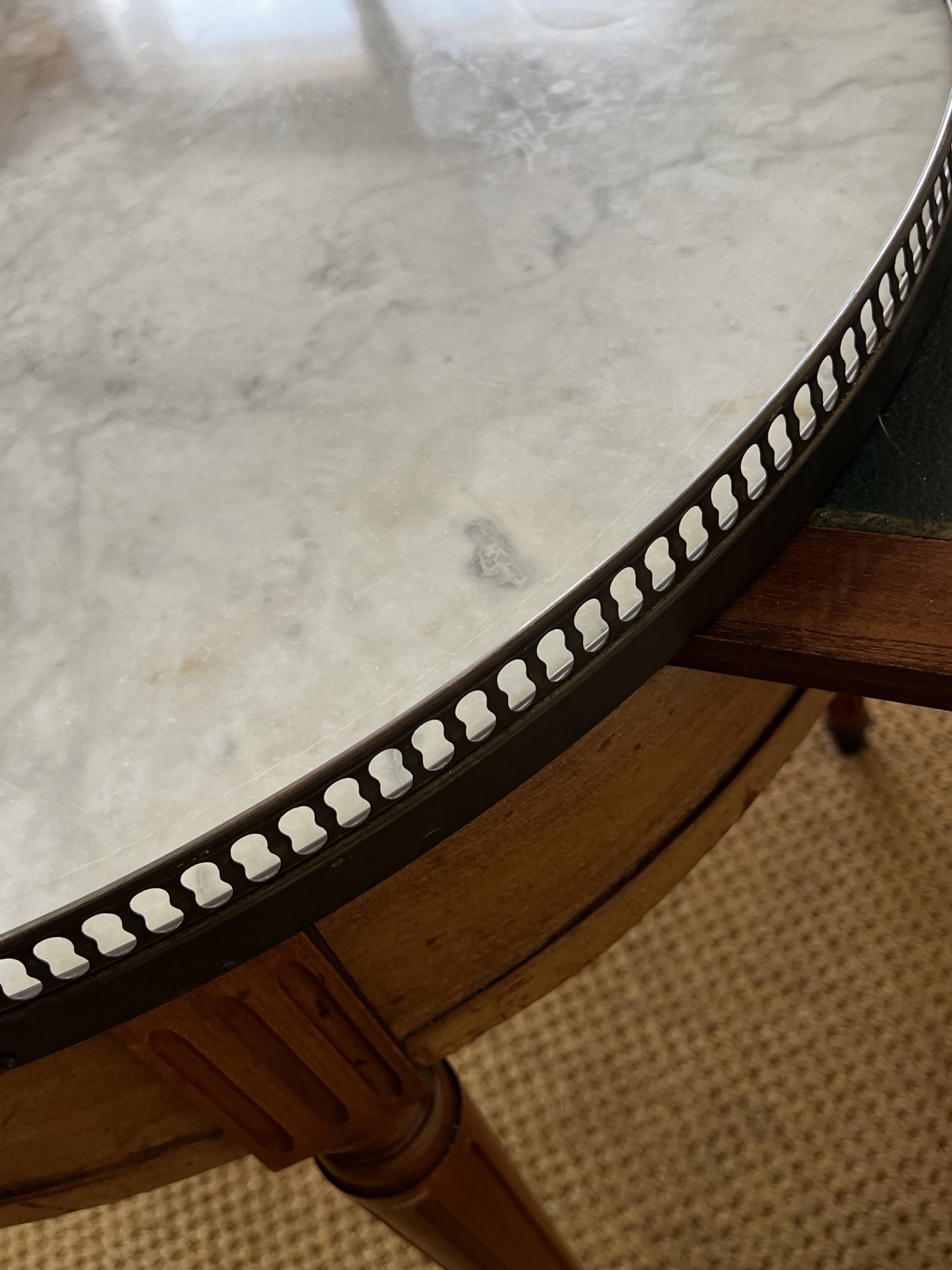 Guéridon - Table bouillotte de style Louis XVI