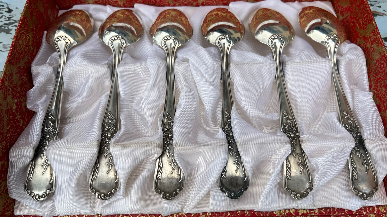 Set of 6 small silver metal teaspoons