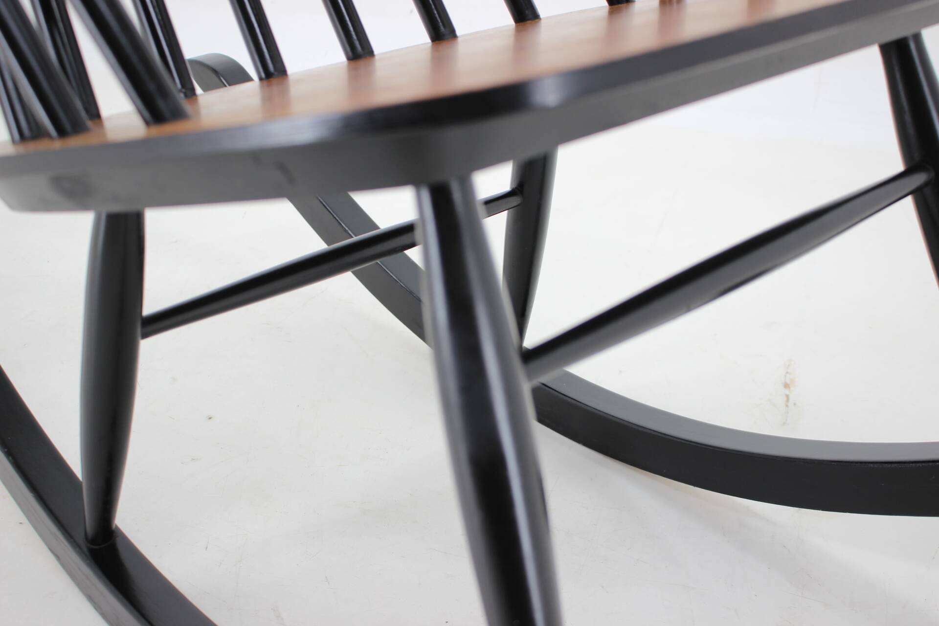 1960s Varjosen Puunjalostus Beech Rocking Chair, Finland