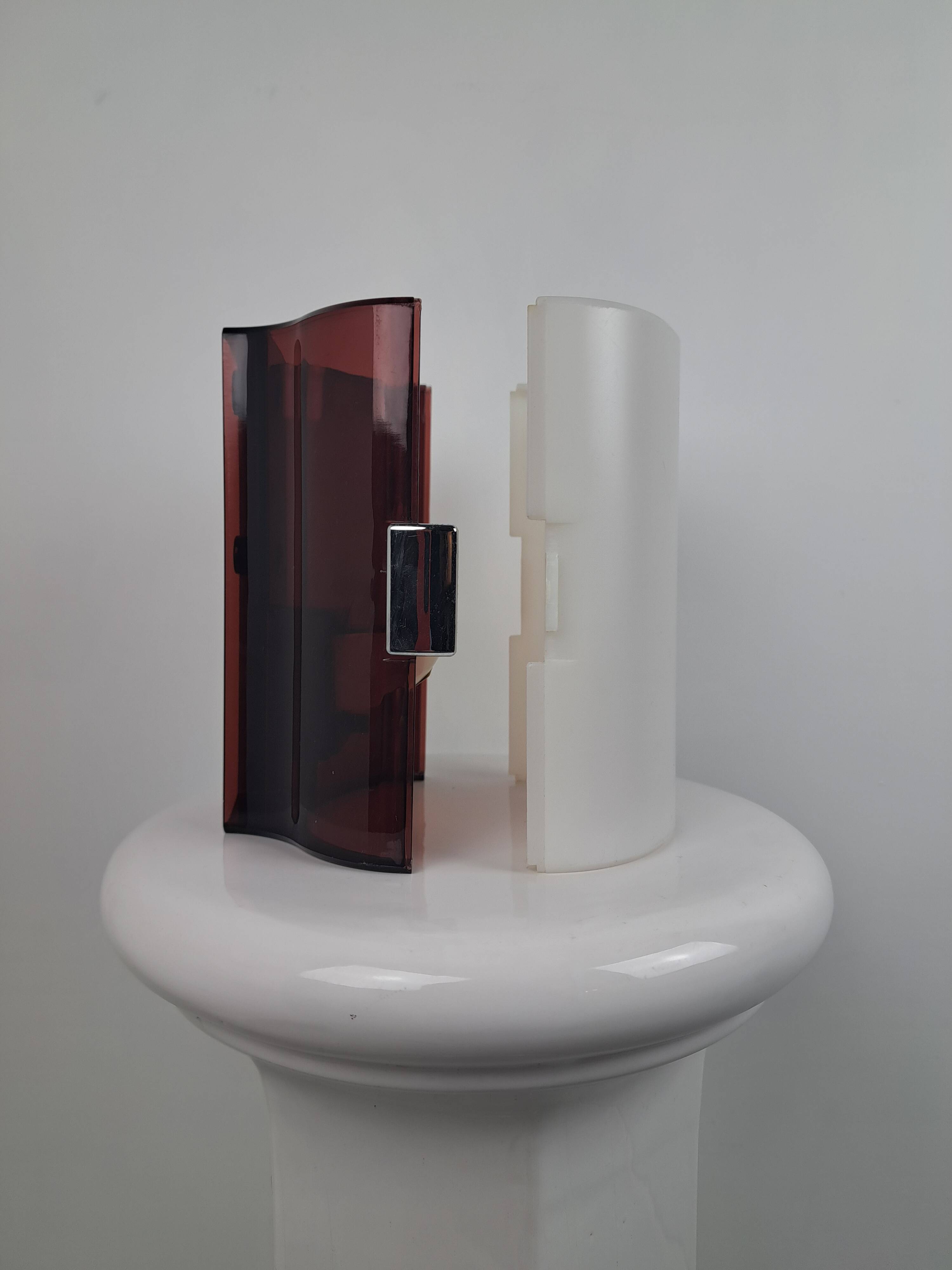 Allibert space age 80s plexiglass wall light