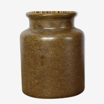 Caramel stoneware pot