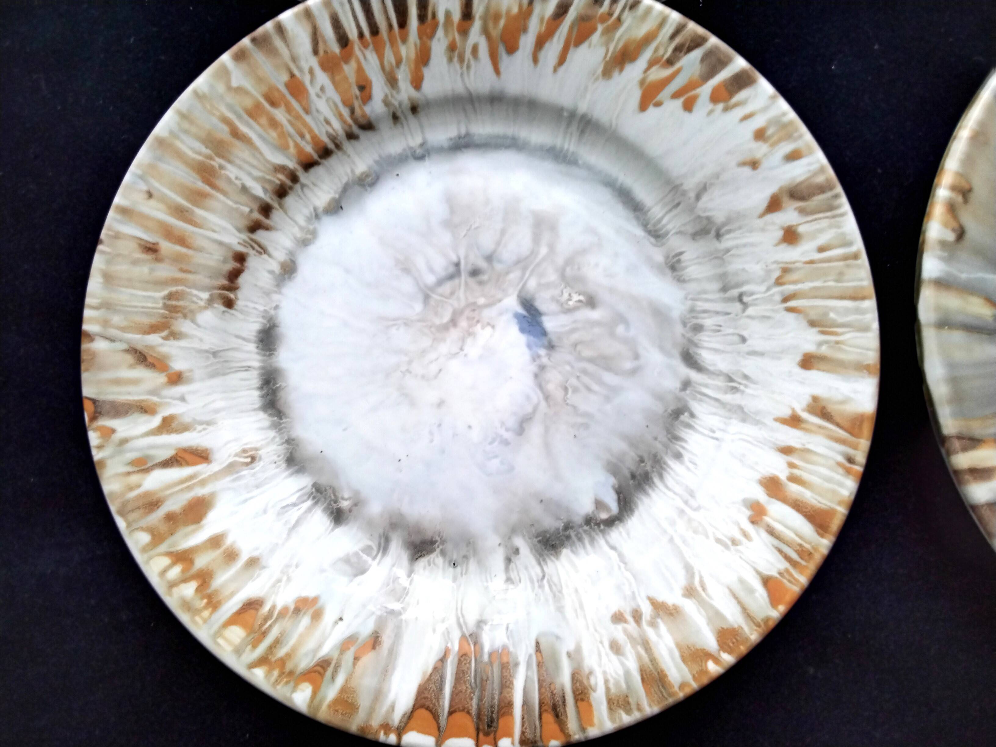 6 ceramic dinner plates. Handcrafted, handmade.