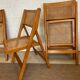 Quatre chaises pliantes cannées 1970