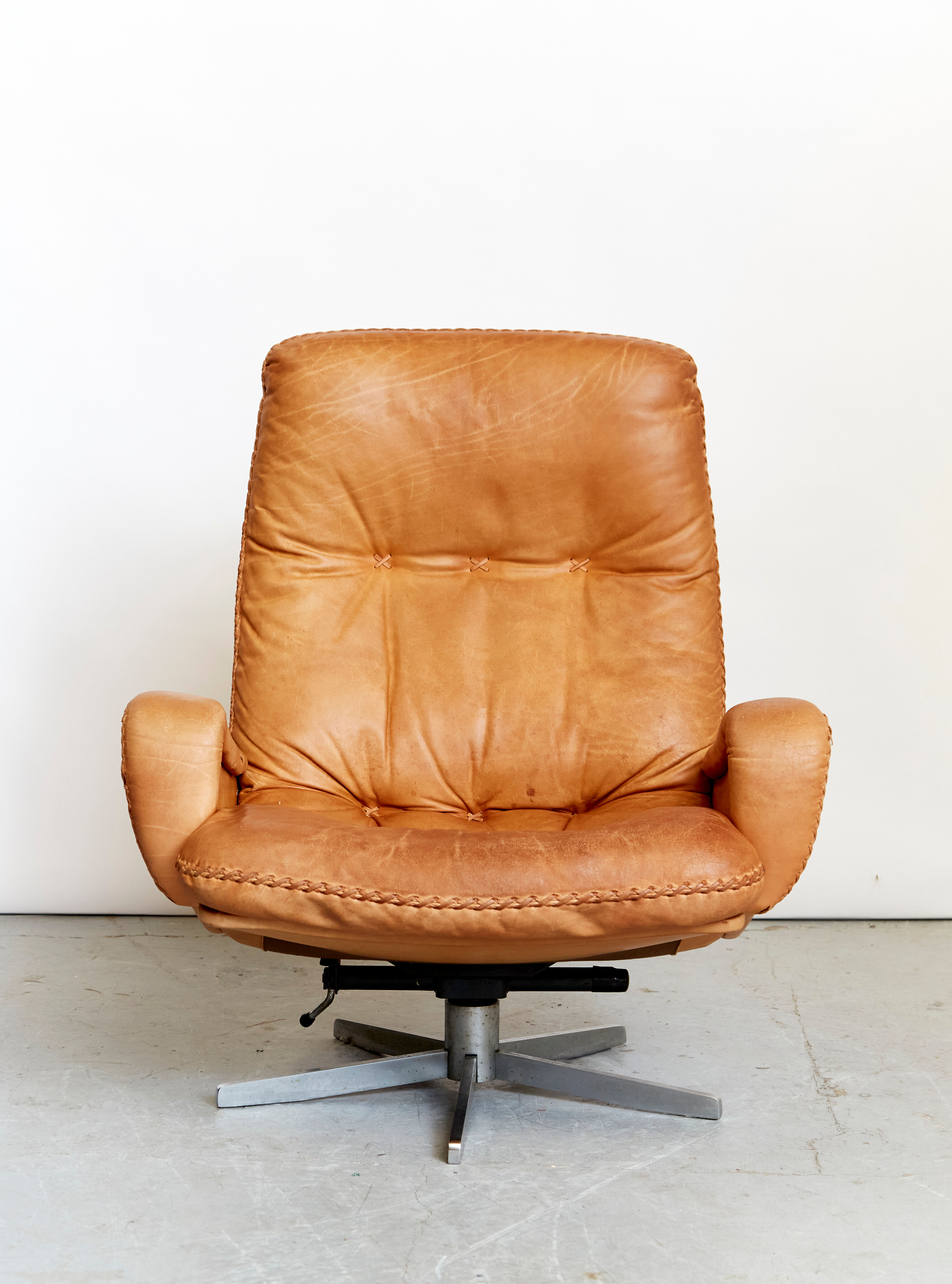 Fauteuil pivotant De Sede S231 « James Bond »