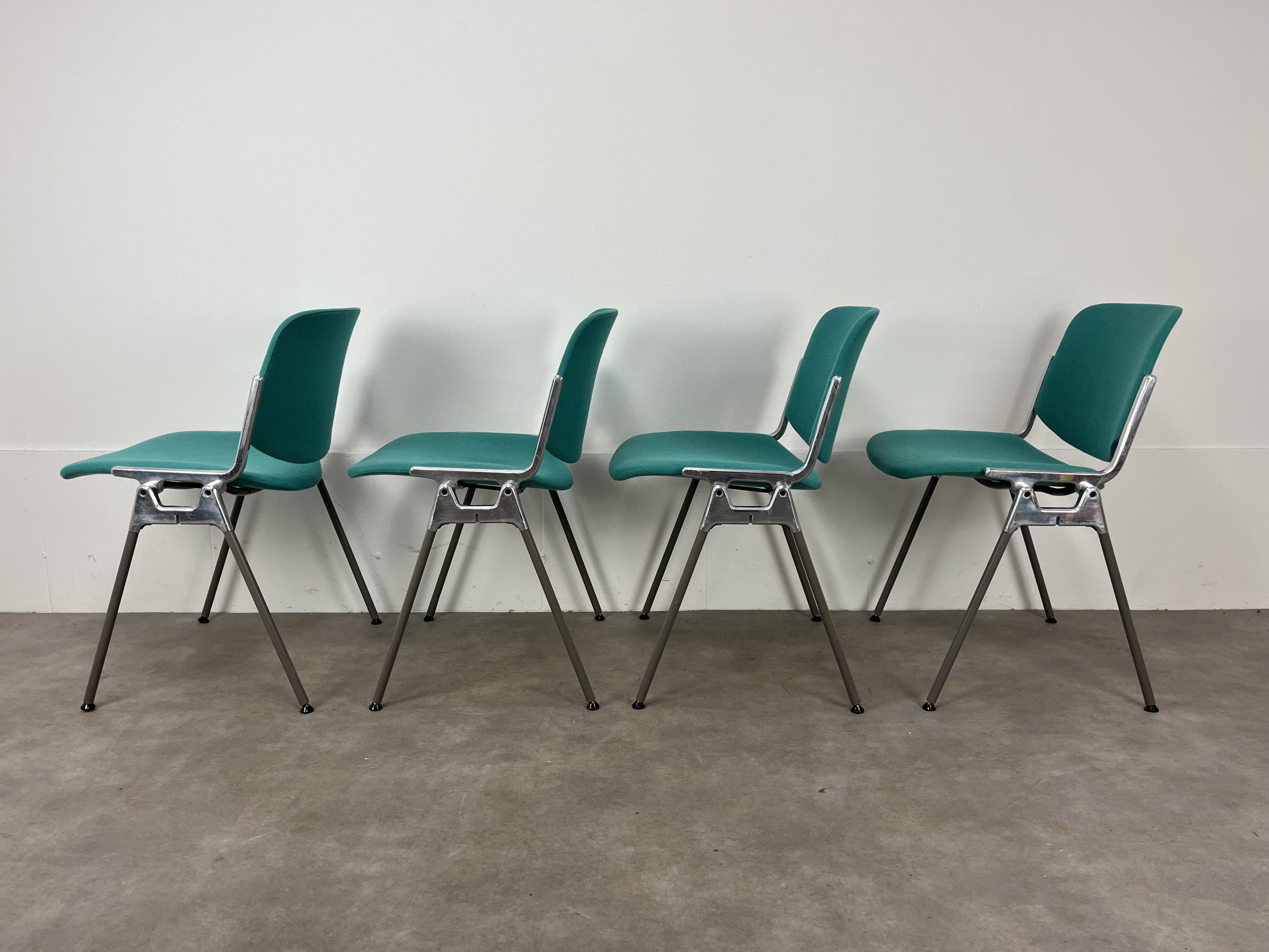 4 chaises DSC 106 vertes par Giancarlo Piretti pour Castelli 1970