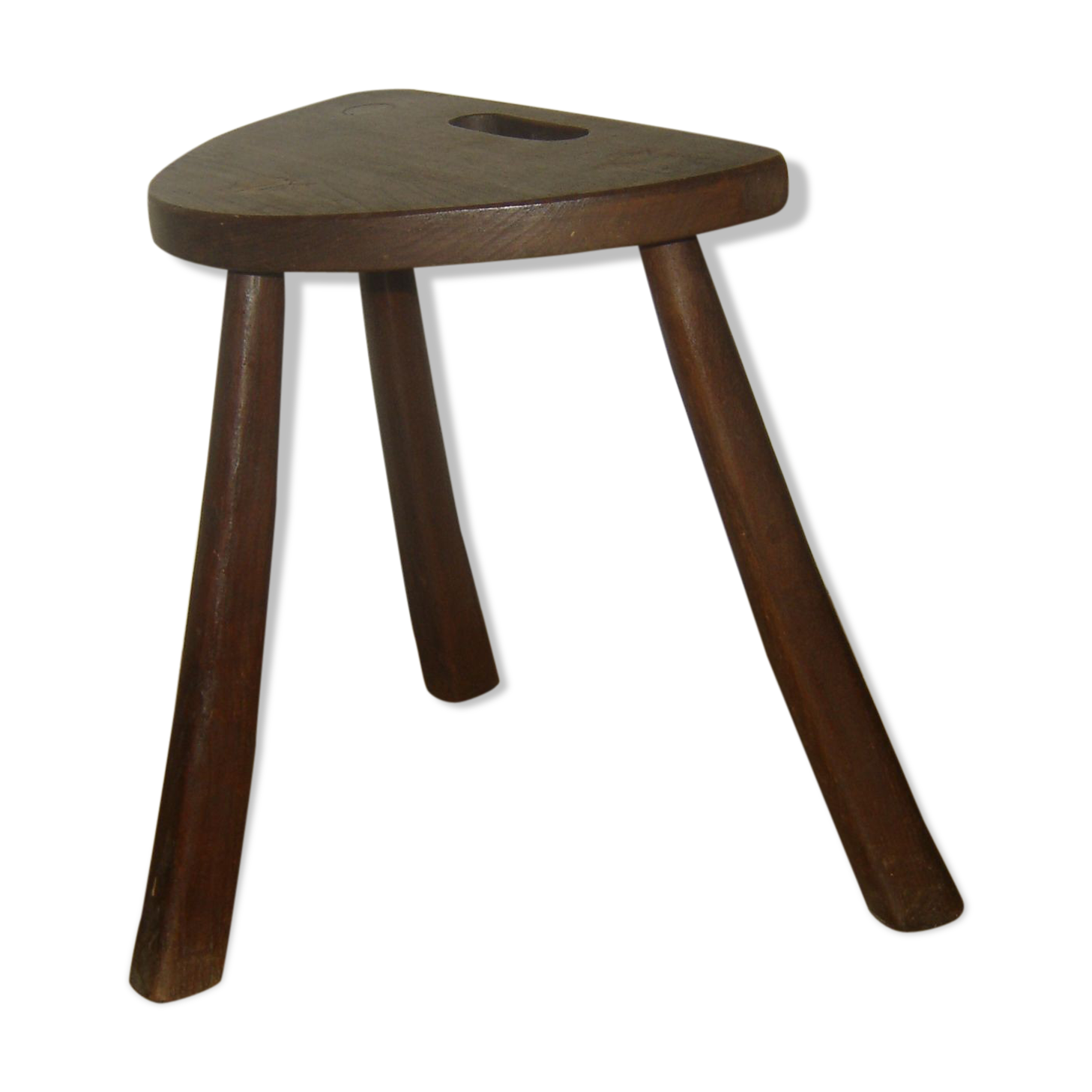 Tabouret en bois tripode