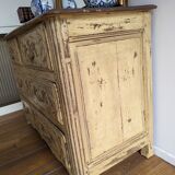 Commode patinée époque xviii