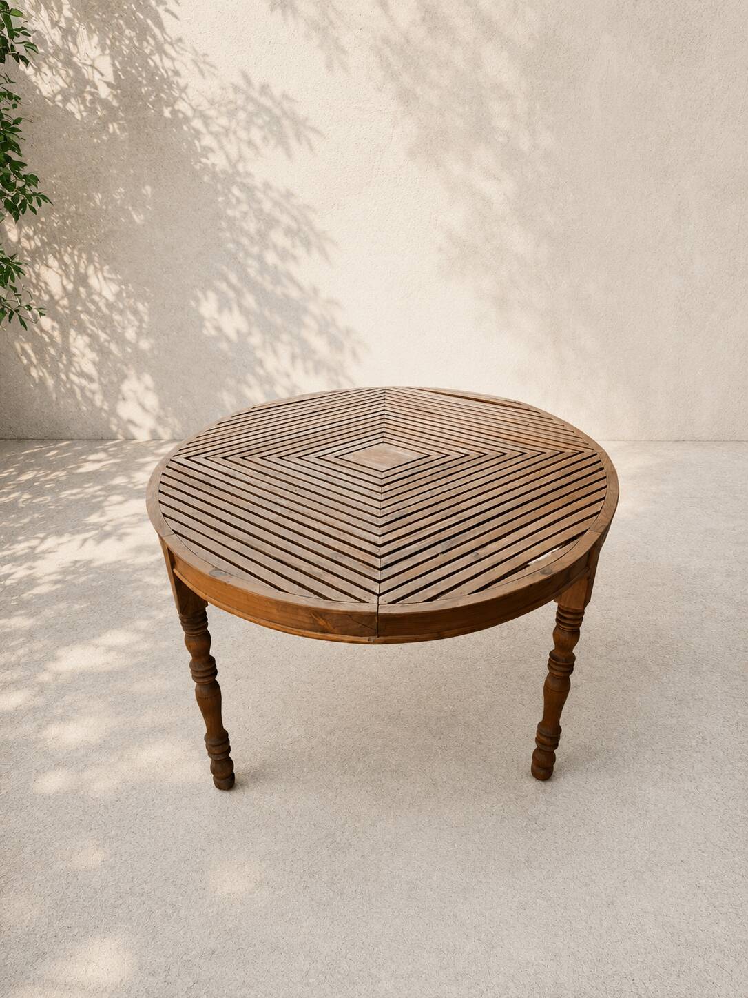 Oval solid wood table – Large dining table 188 × 135 cm
