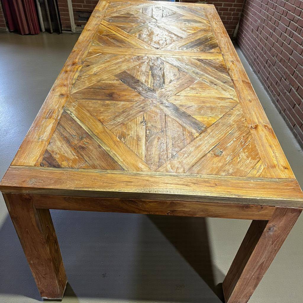 Table XL vintage en bois avec marqueterie