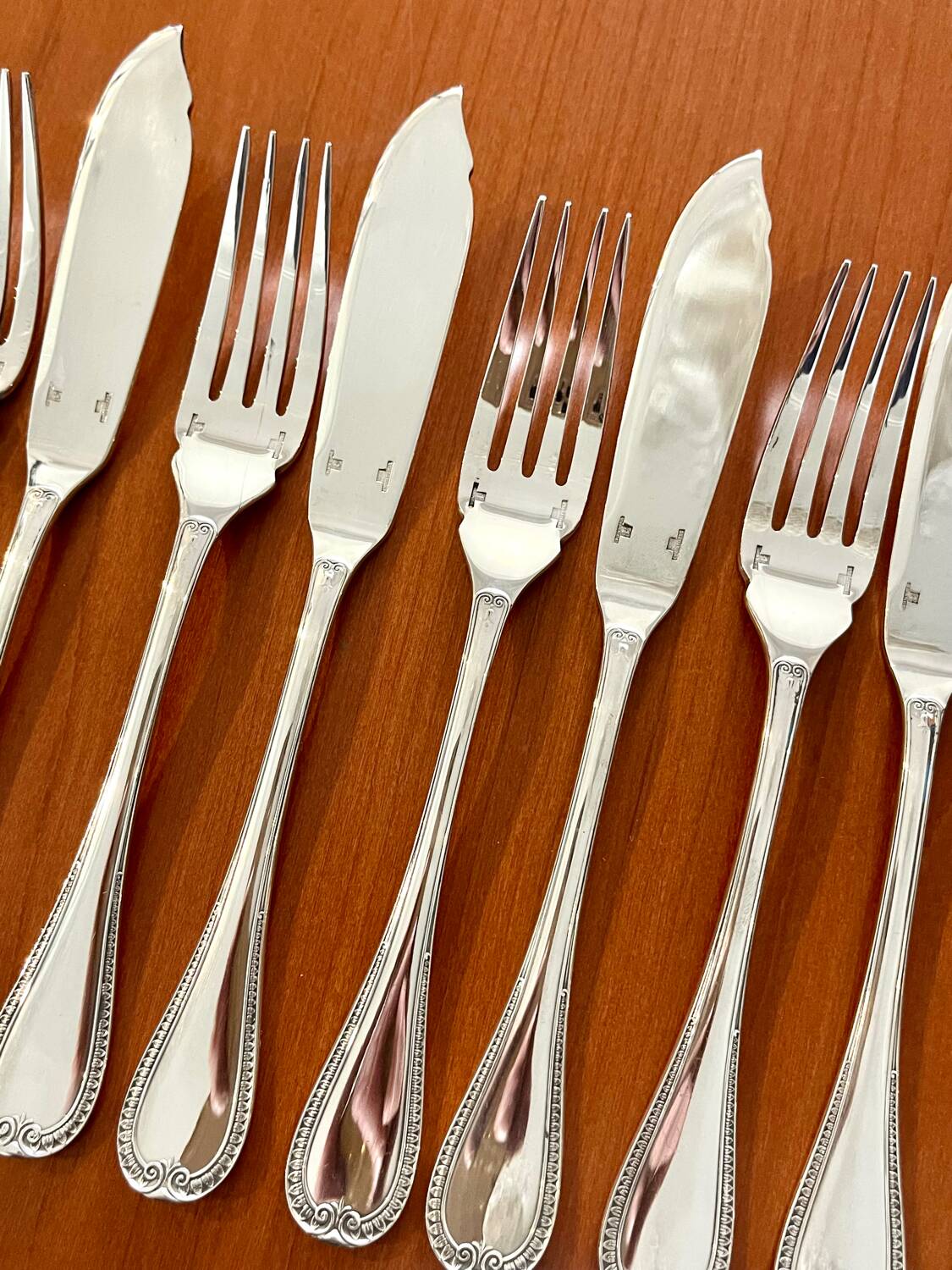 Christofle Malmaison 12 fish cutlery set excellent condition (24 pieces)