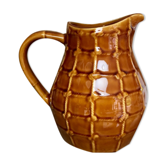 St Clément pitcher with vintage strings