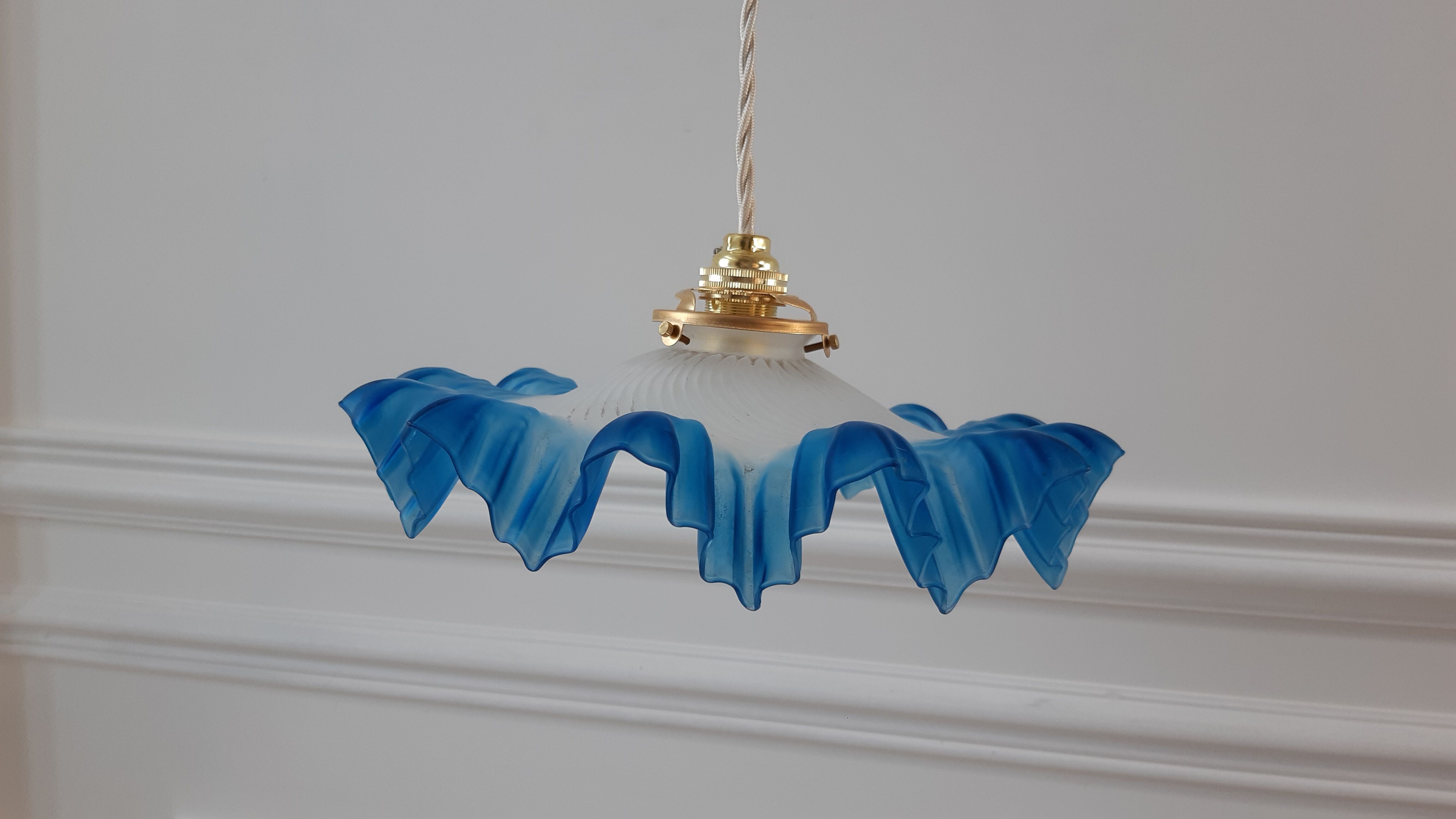 Serrated suspension in blue glass years 50-60