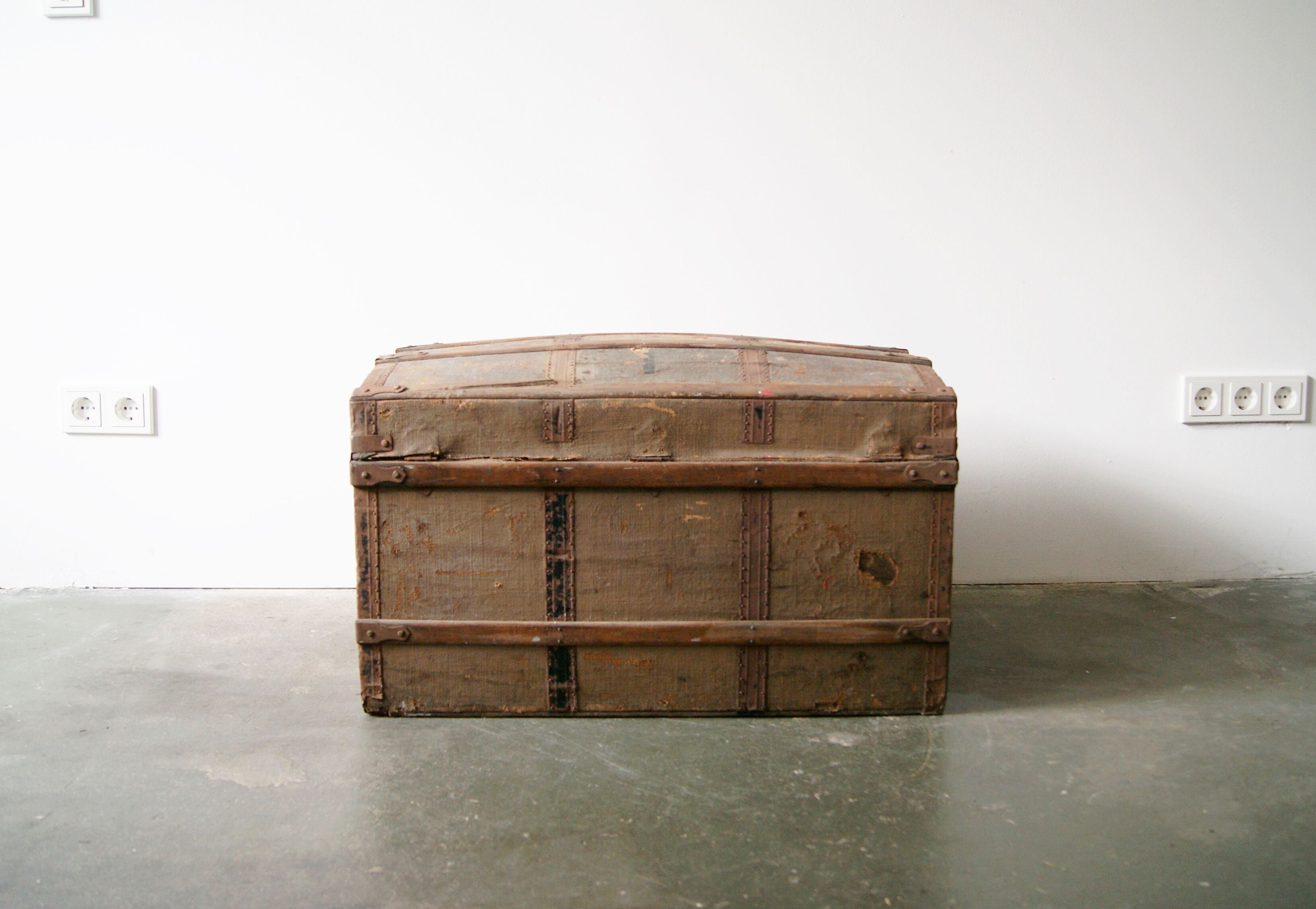 Coffre en bois, style industriel