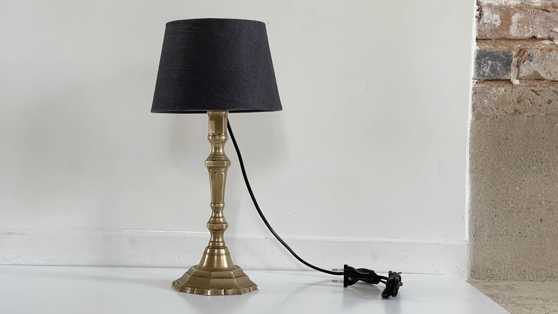 Chic vintage solid brass lamp