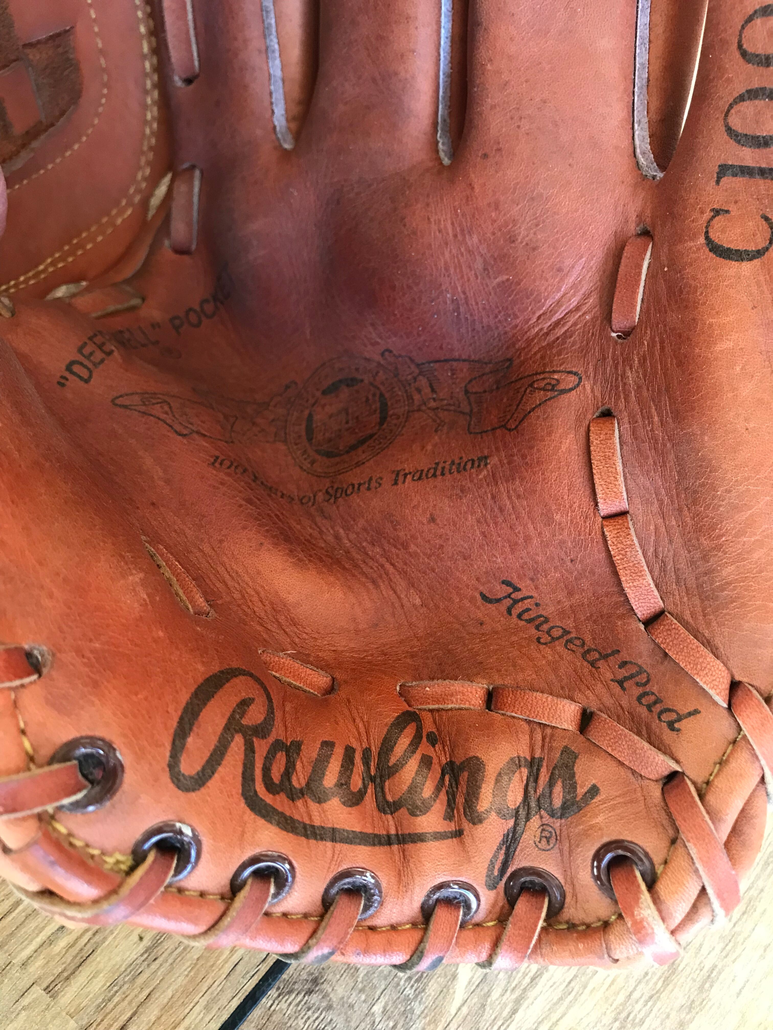 Baseball glove
