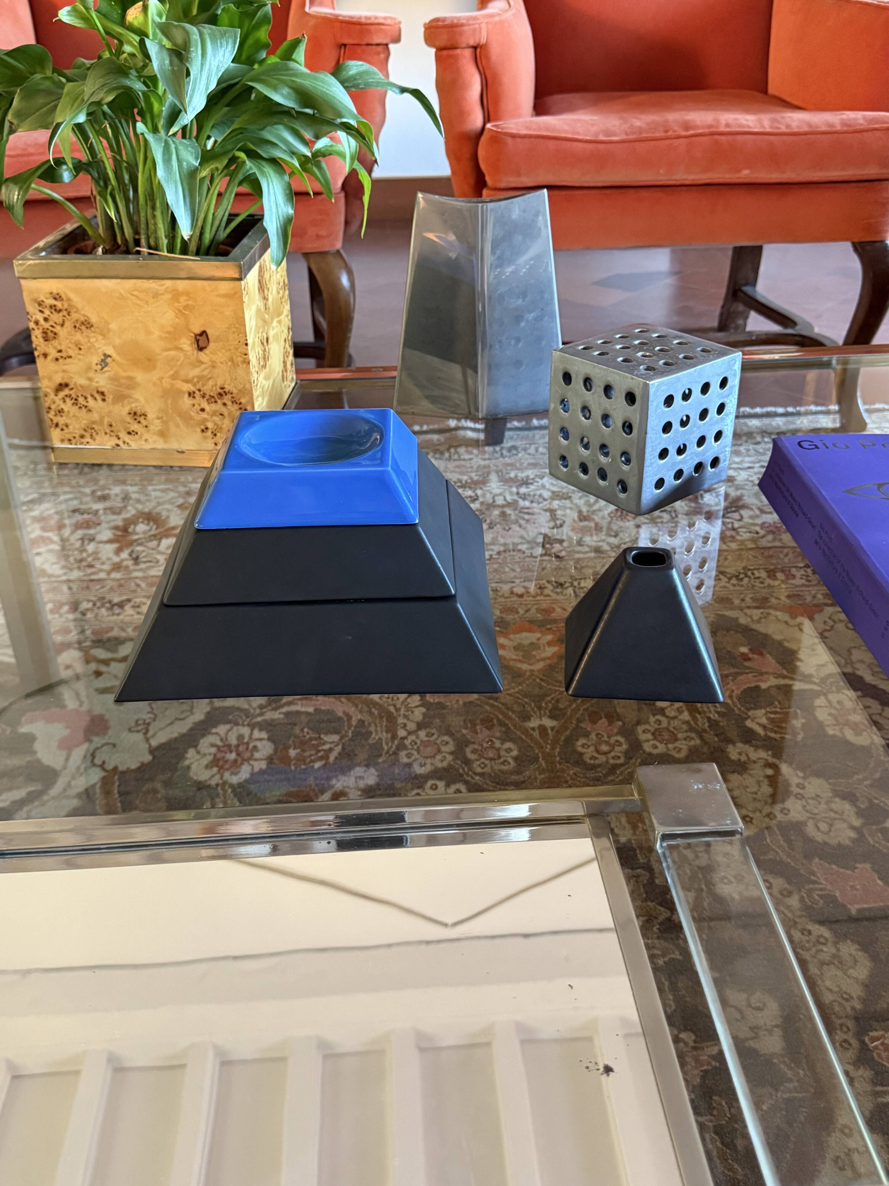 Pyramid shaped stacked ceramic ashtrays / centerpiece Amalgames France 1980