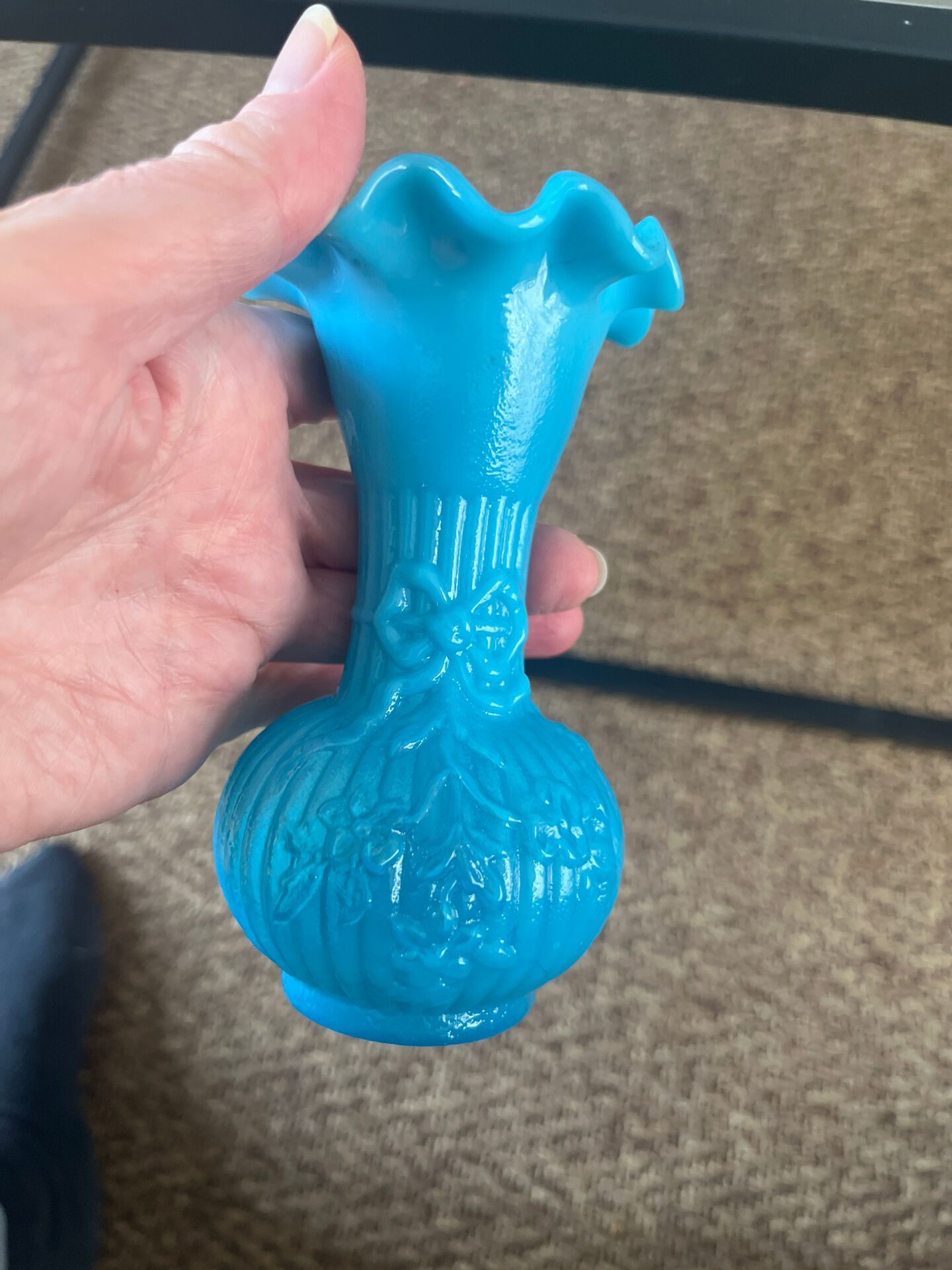 Set of 2 opaline vases