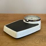 Doctor's scales 1960s/70s Vintage