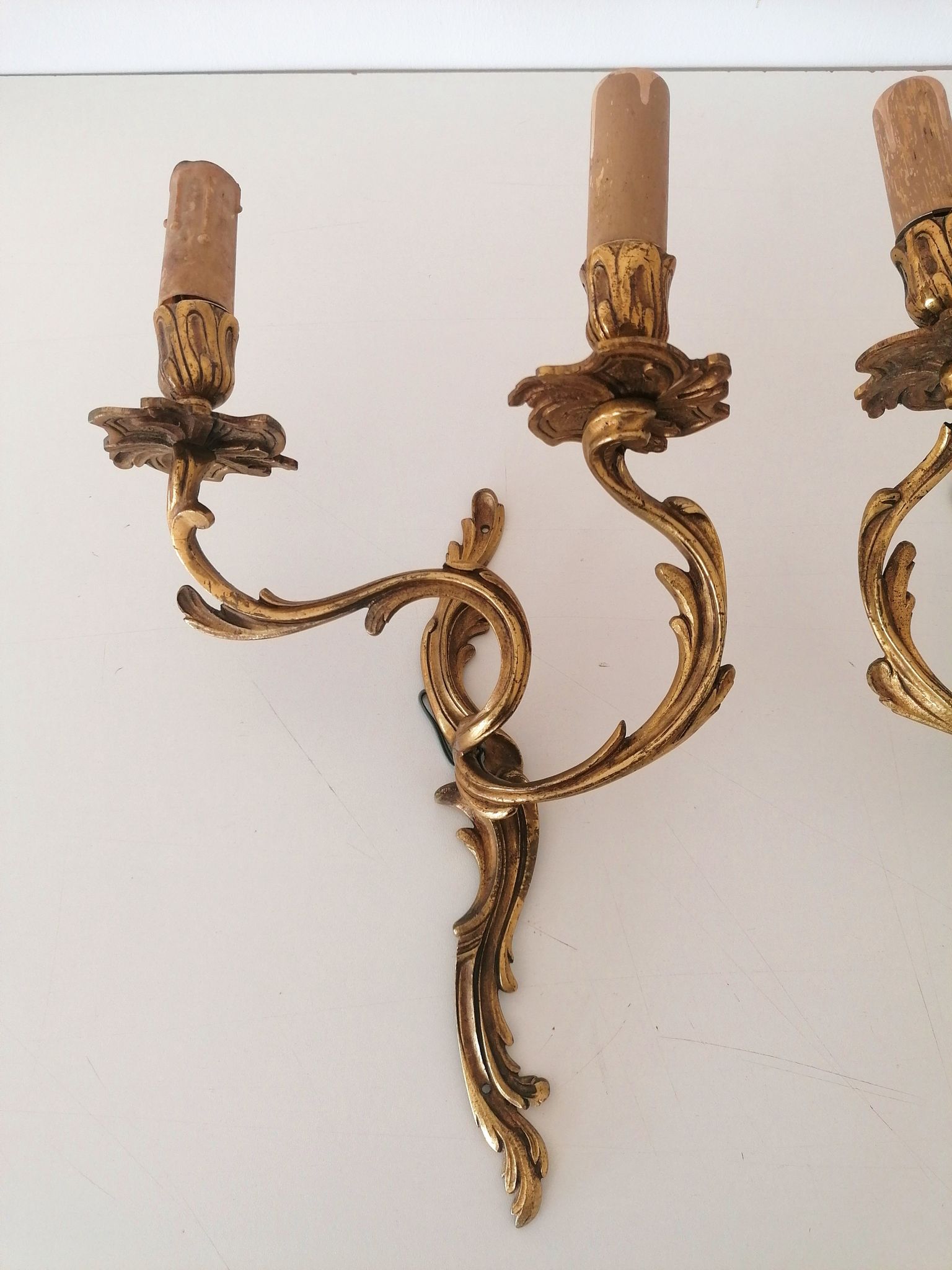 Pair of bronze wall appliques, Louis XV, signed RR