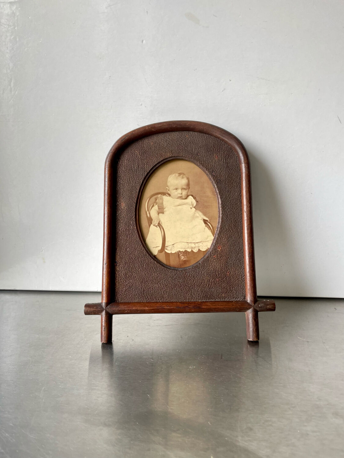 Antique Frame carved wood measurements 22 cm x 18 cm