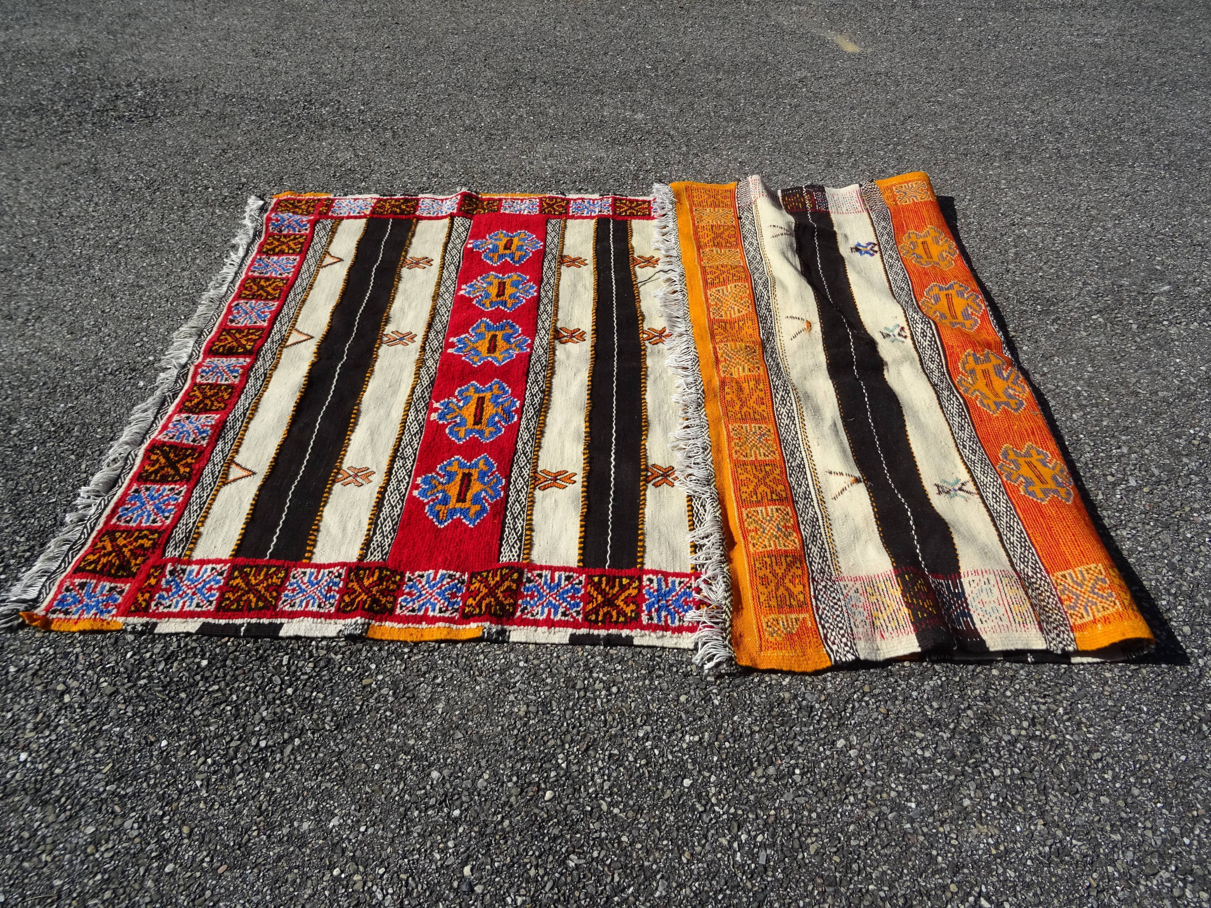 Handmade Berber carpet 250 x 136 cm