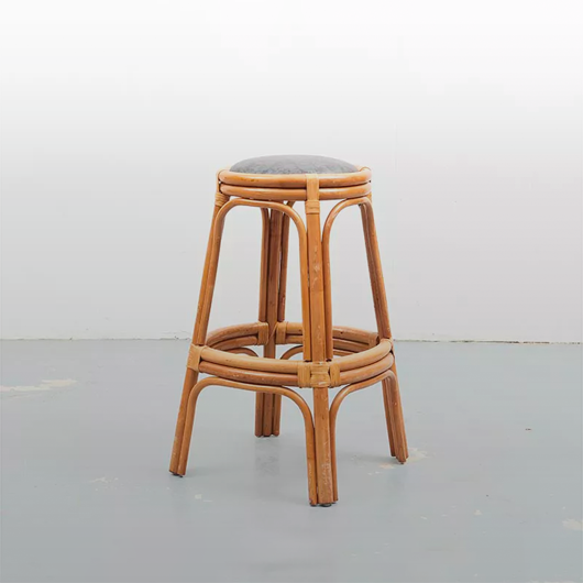 BAR STOOLS FOR LESS THAN 100€