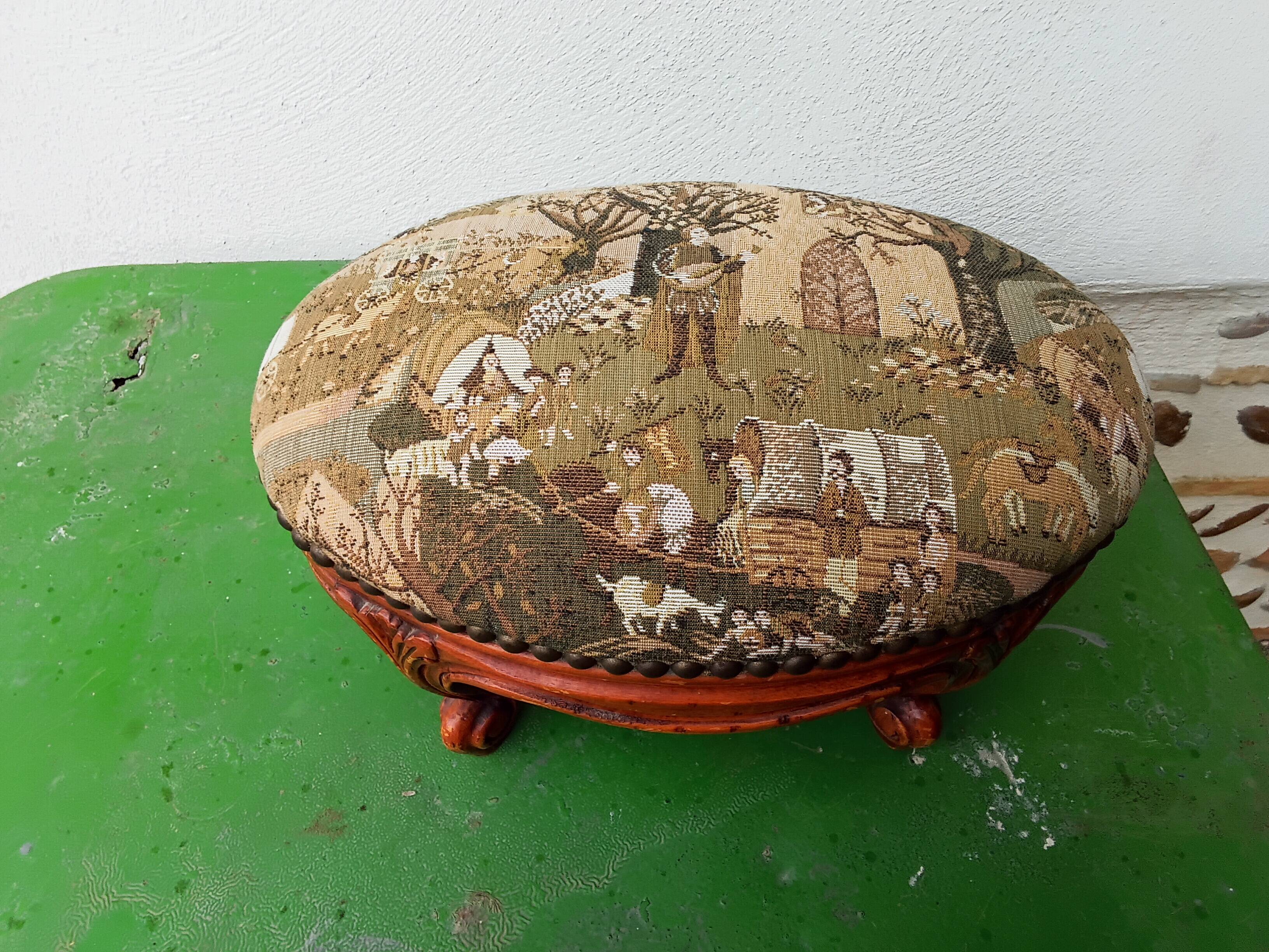 Louis XV style footrest