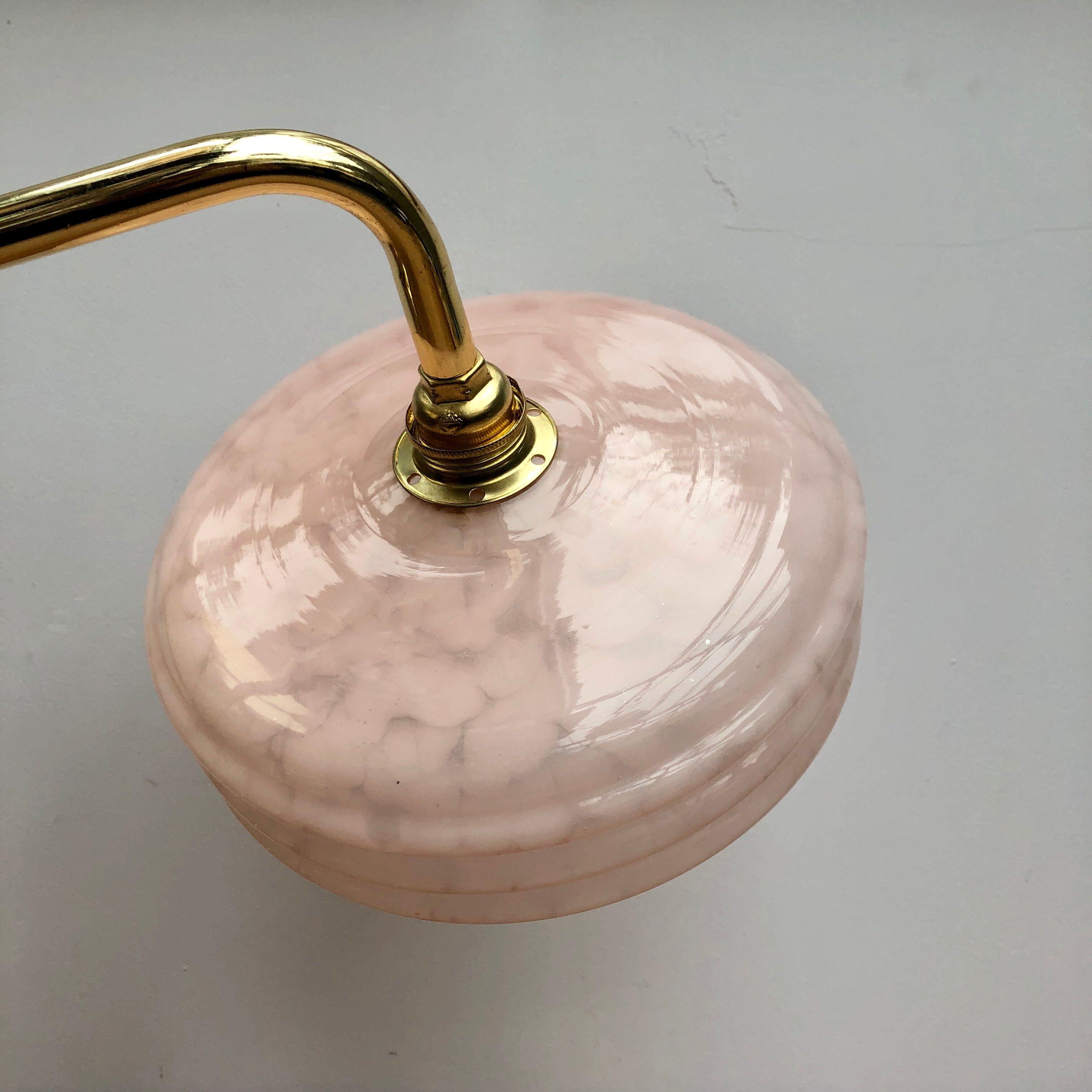 Sconce vintage pink Clichy glass lampshade