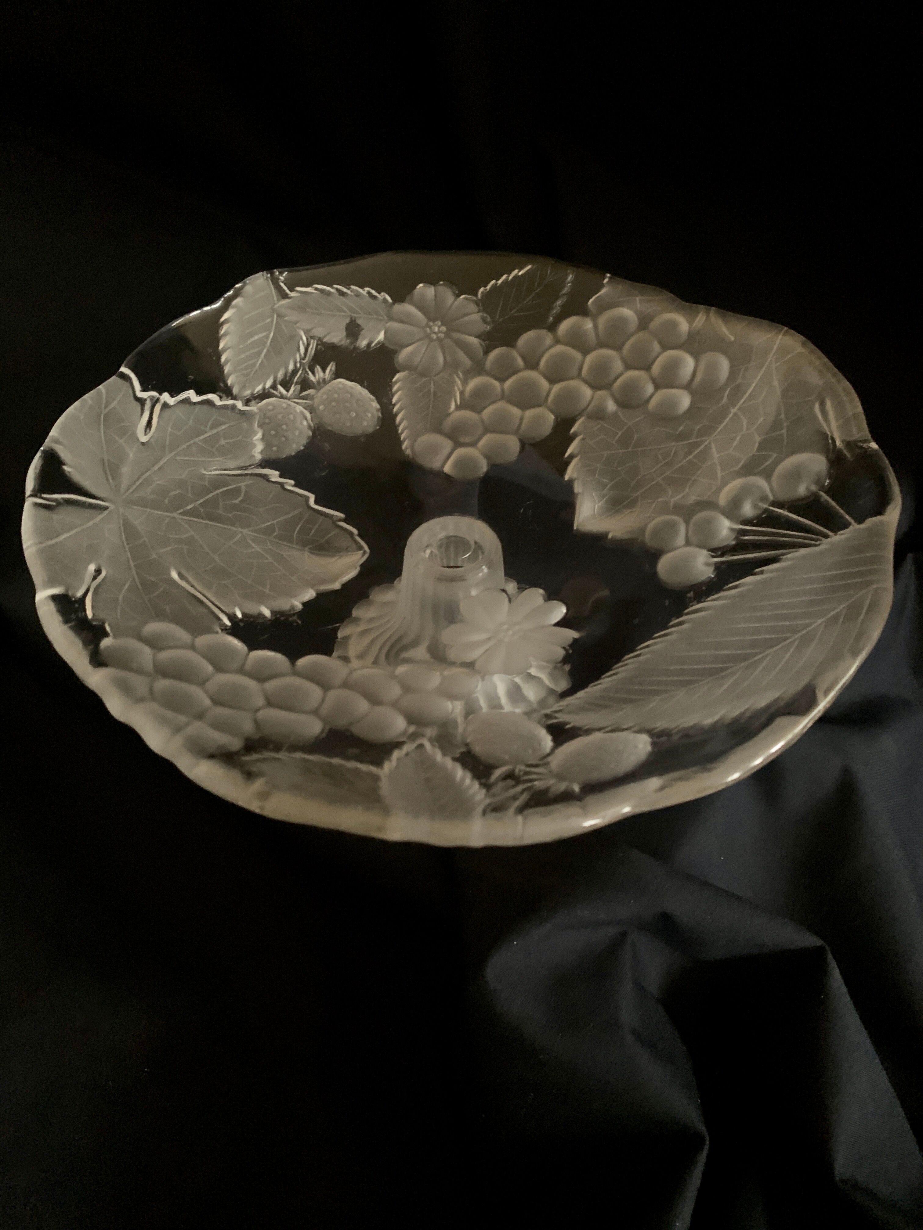 Fruit cup, glass, frosted décor and foot, bright