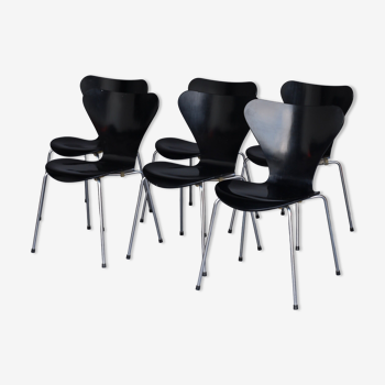 Arne Jacobsen Series 7 Chairs by Fritz Hansen. 1960s