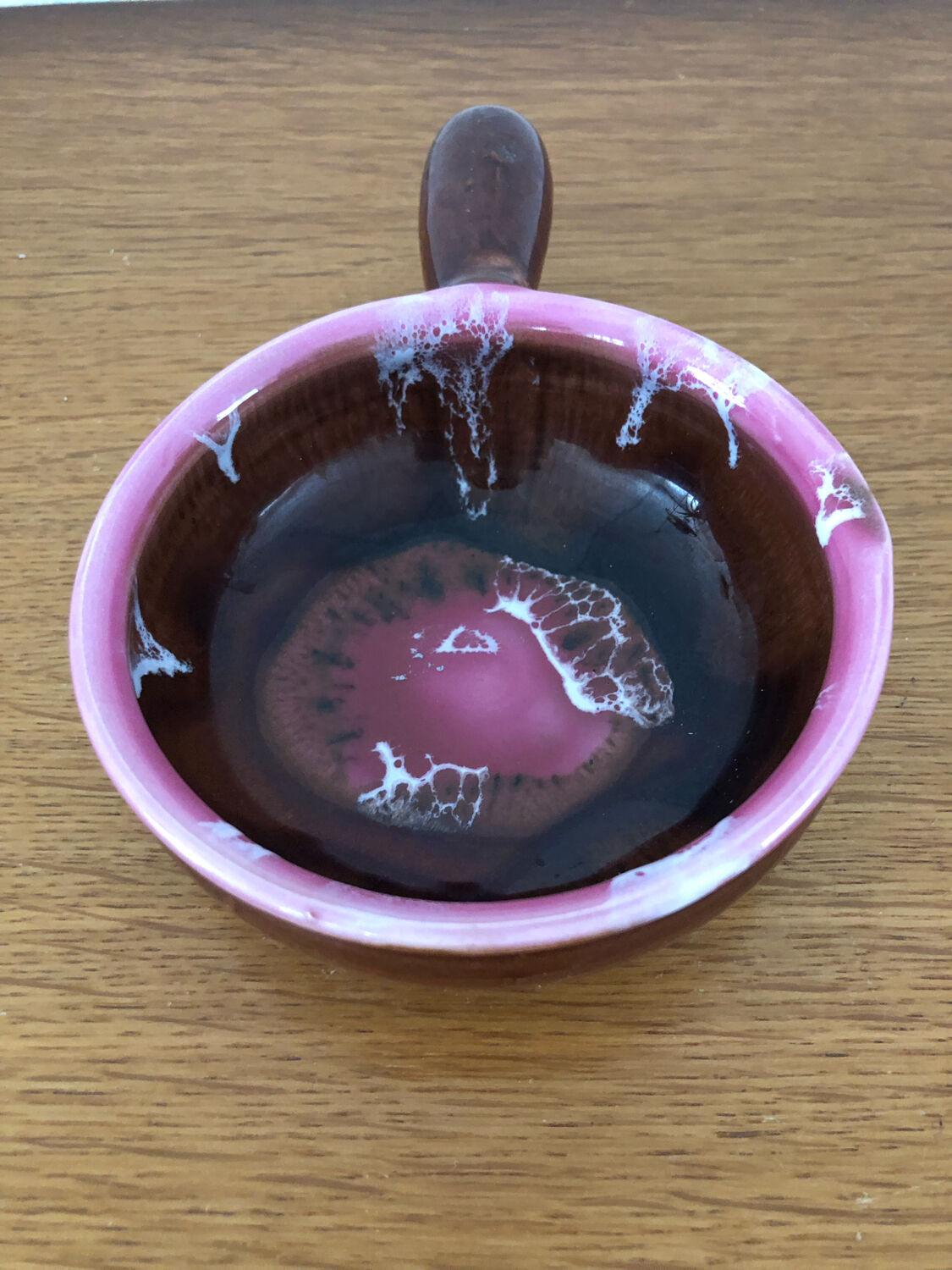 Brown and pink glazed terracotta caquelon