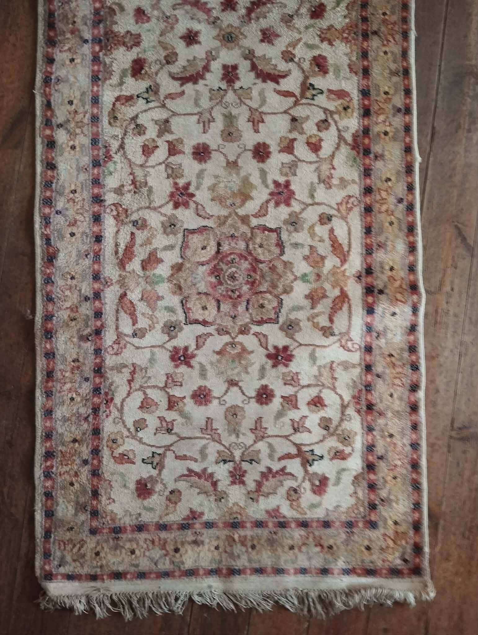 Handmade Pakistani hallway rug 310x76cm