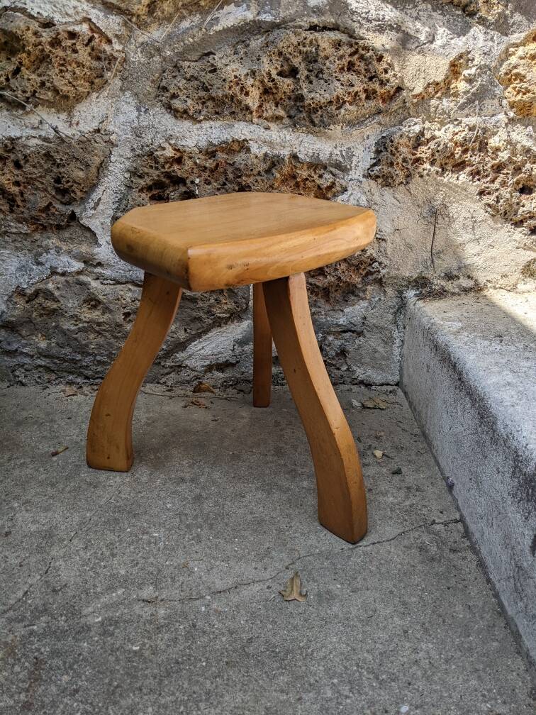 Vintage tripod plant stand stool Scandinavian decoration slow craftsmanship