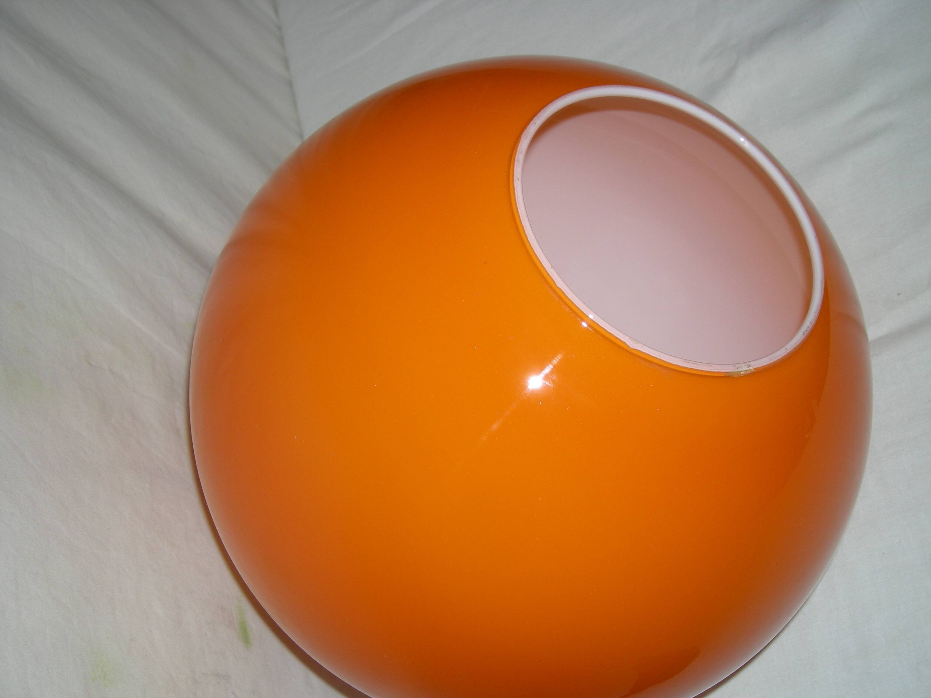 Suspension Boule orange des années 60 - 70