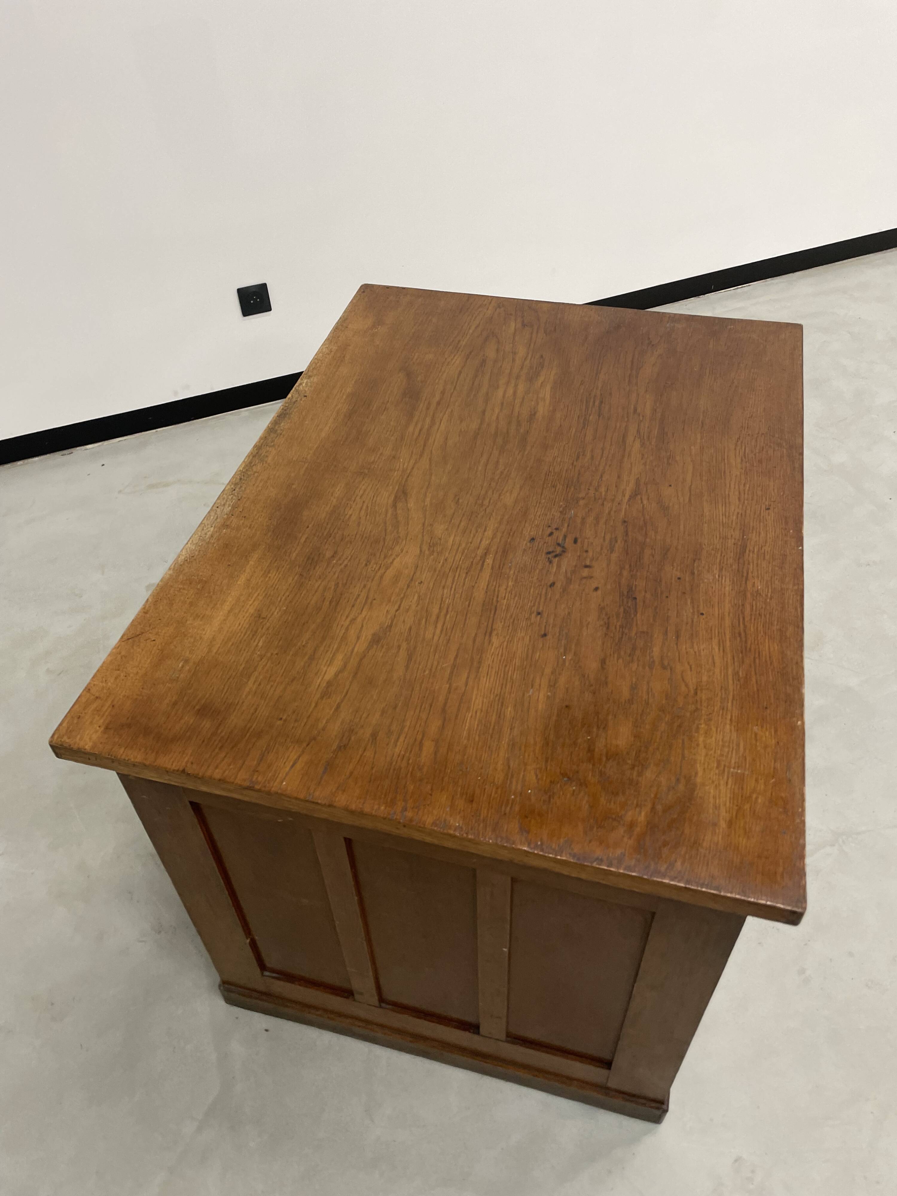 Oak and veneer counter or desk