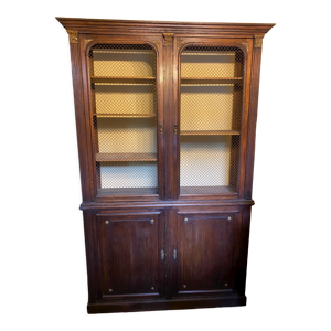 Bibliothèque avec deux portes