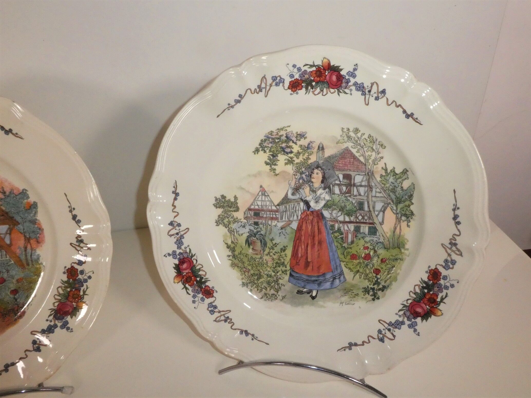 Obernai serving dishes