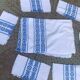 Nappe a the rectangulaire et 6 serviettes, made in france, linge basque, blanche et bleue, Vintage