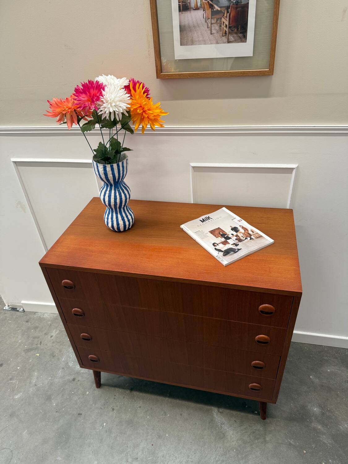 Scandinavian chest of drawers with compass feet