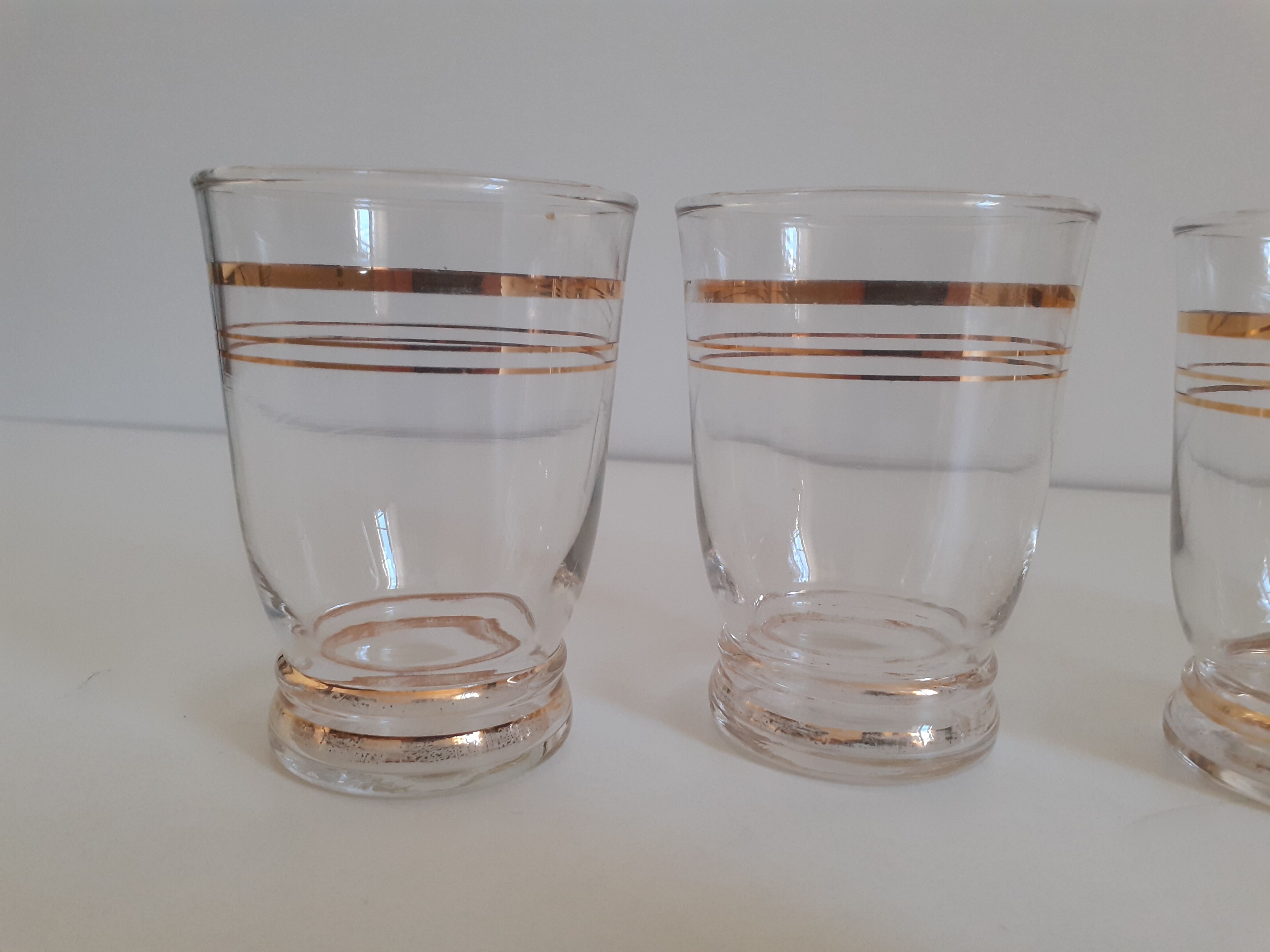 Glasses with gilding