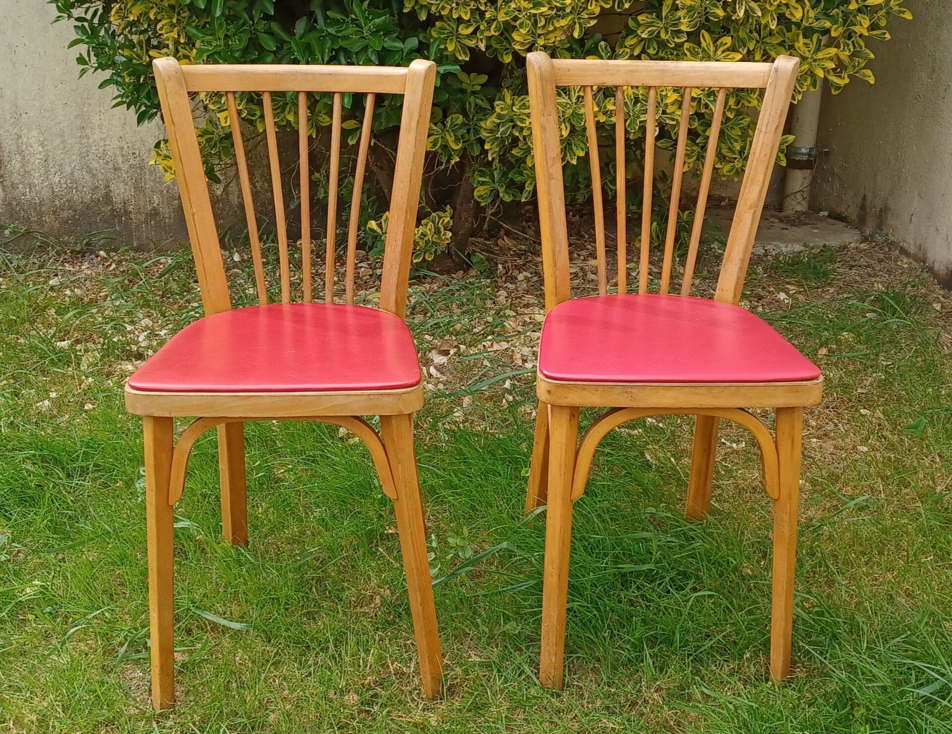 Pair of Baumann bistro chairs no. 12