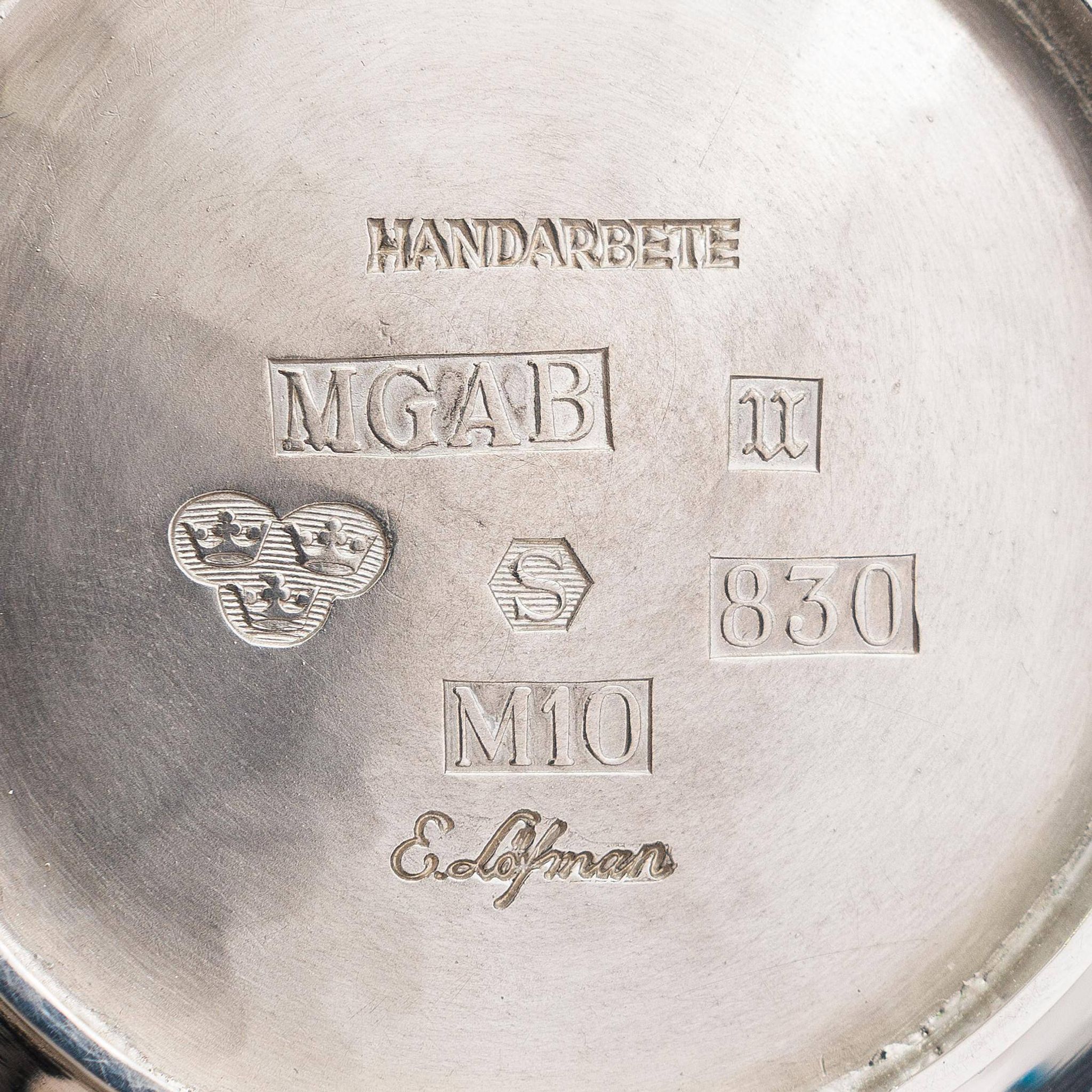 Eric Löfman Hammered sterling silver bowl MGAB, Uppsala 1986 Stamped