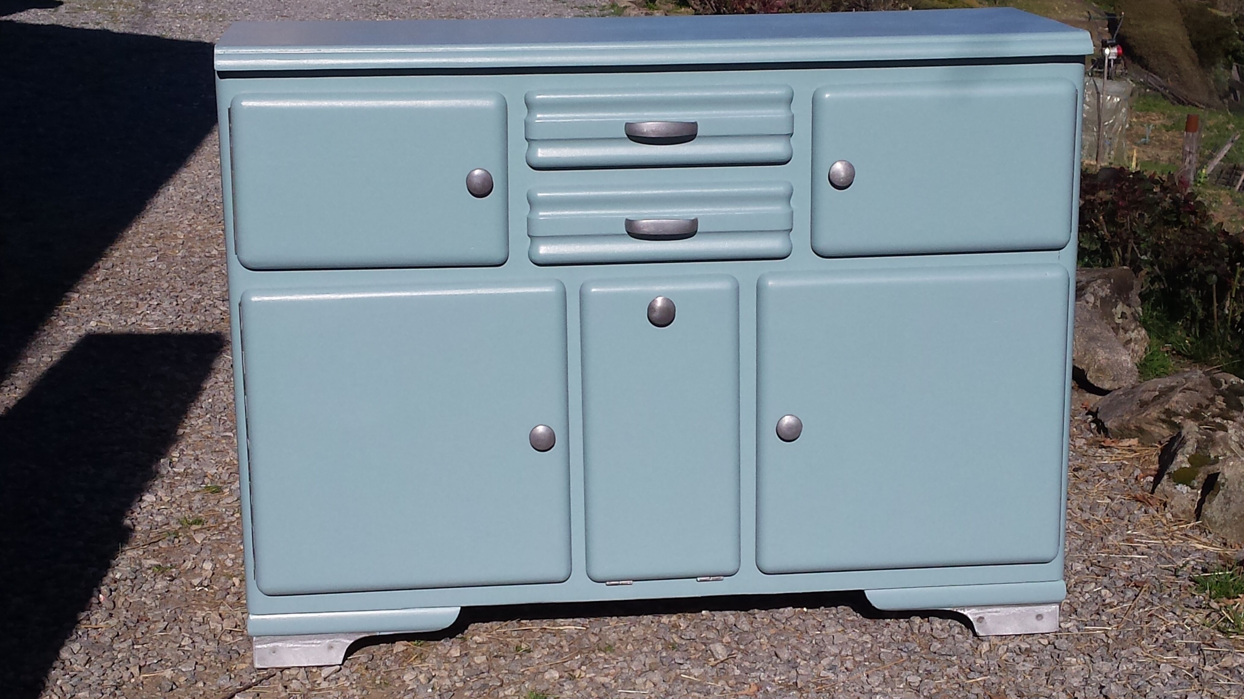 Confectioner wood and marble