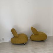 Lot 2 fauteuils Pallone Leolux par Roy de Scheemaker.